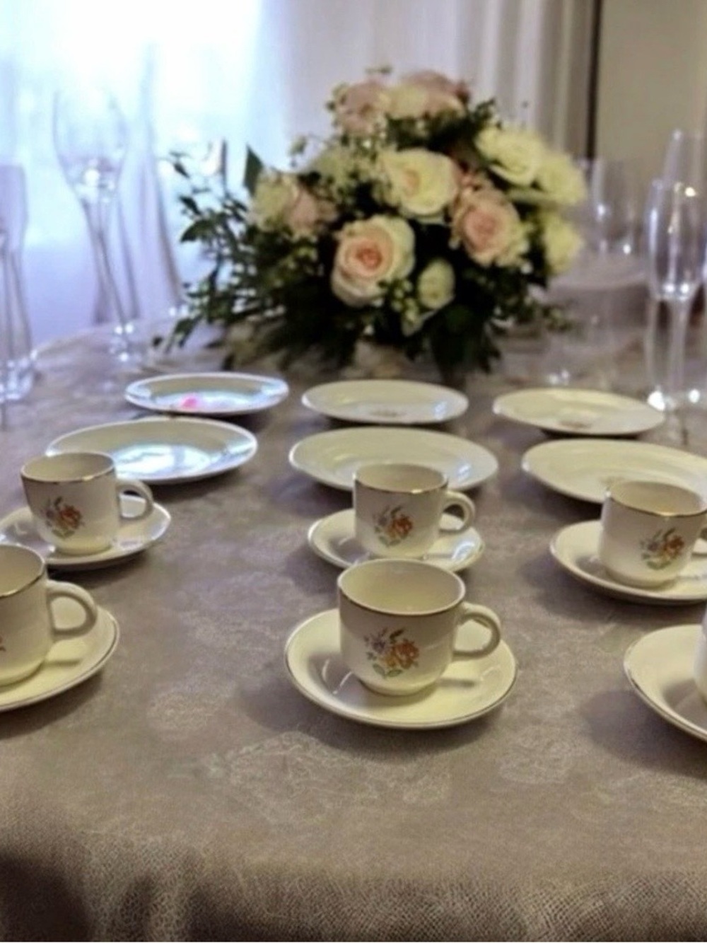 Vintage~1940s~Royal China Company~Teacup Set~Bridal Gold Pattern~22K Gold Trim